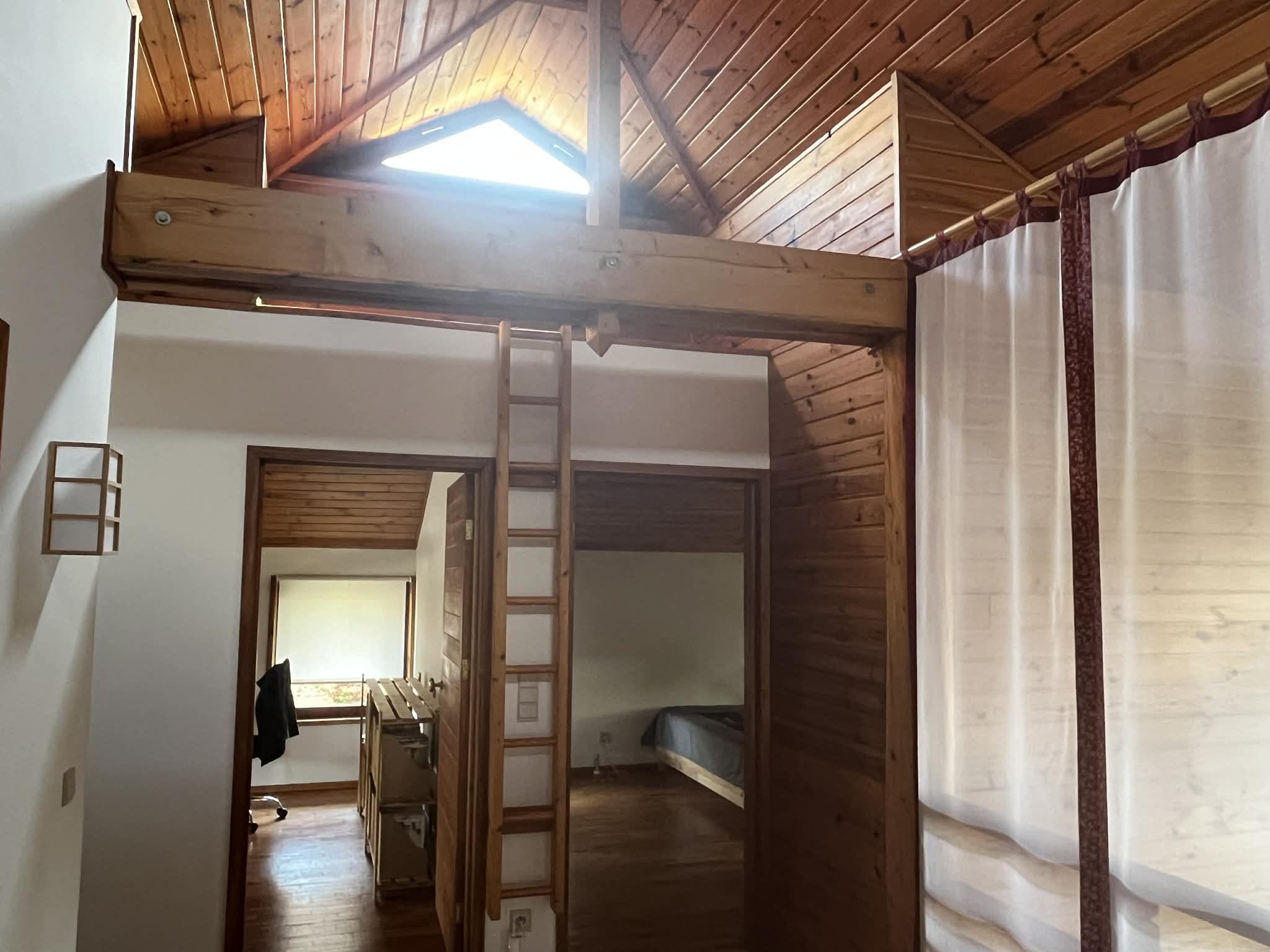 House Tsuga image 11