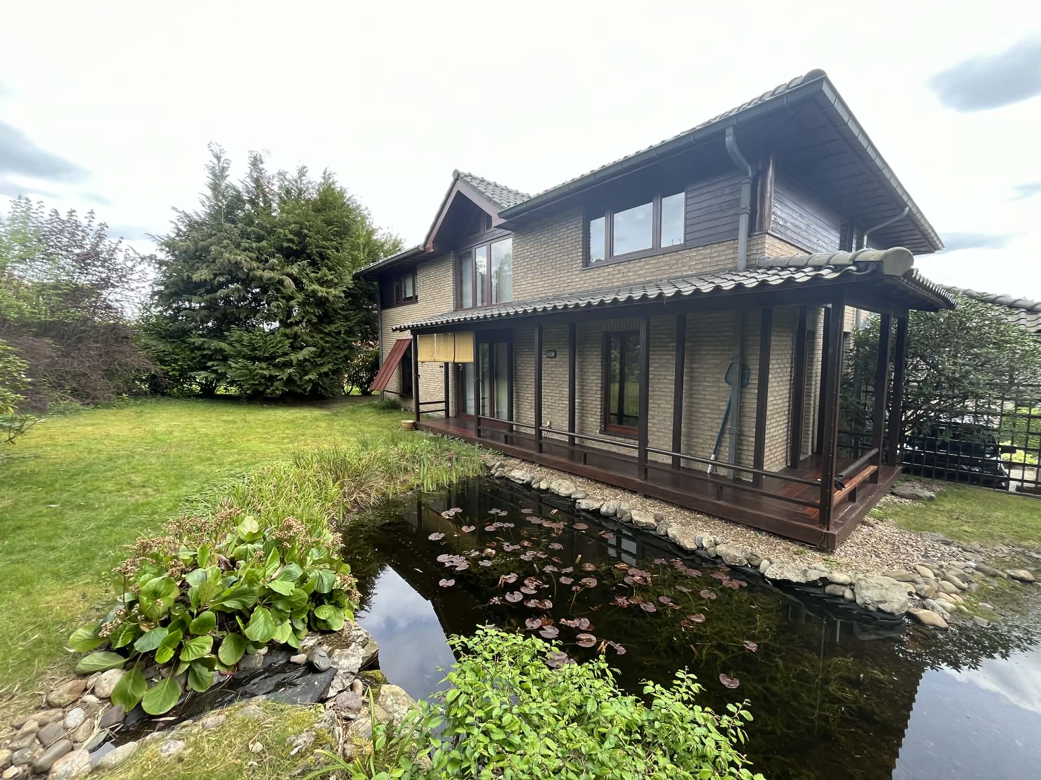 House Tsuga image 28